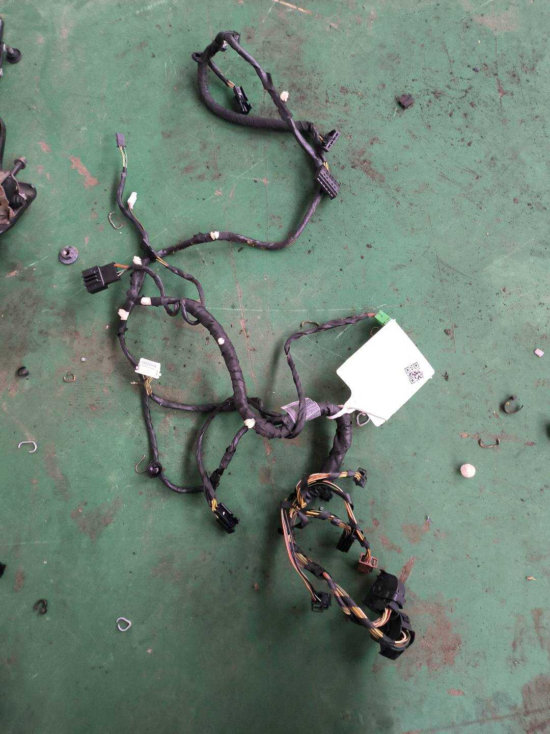 61129212246 后排座椅加热器线束(左)