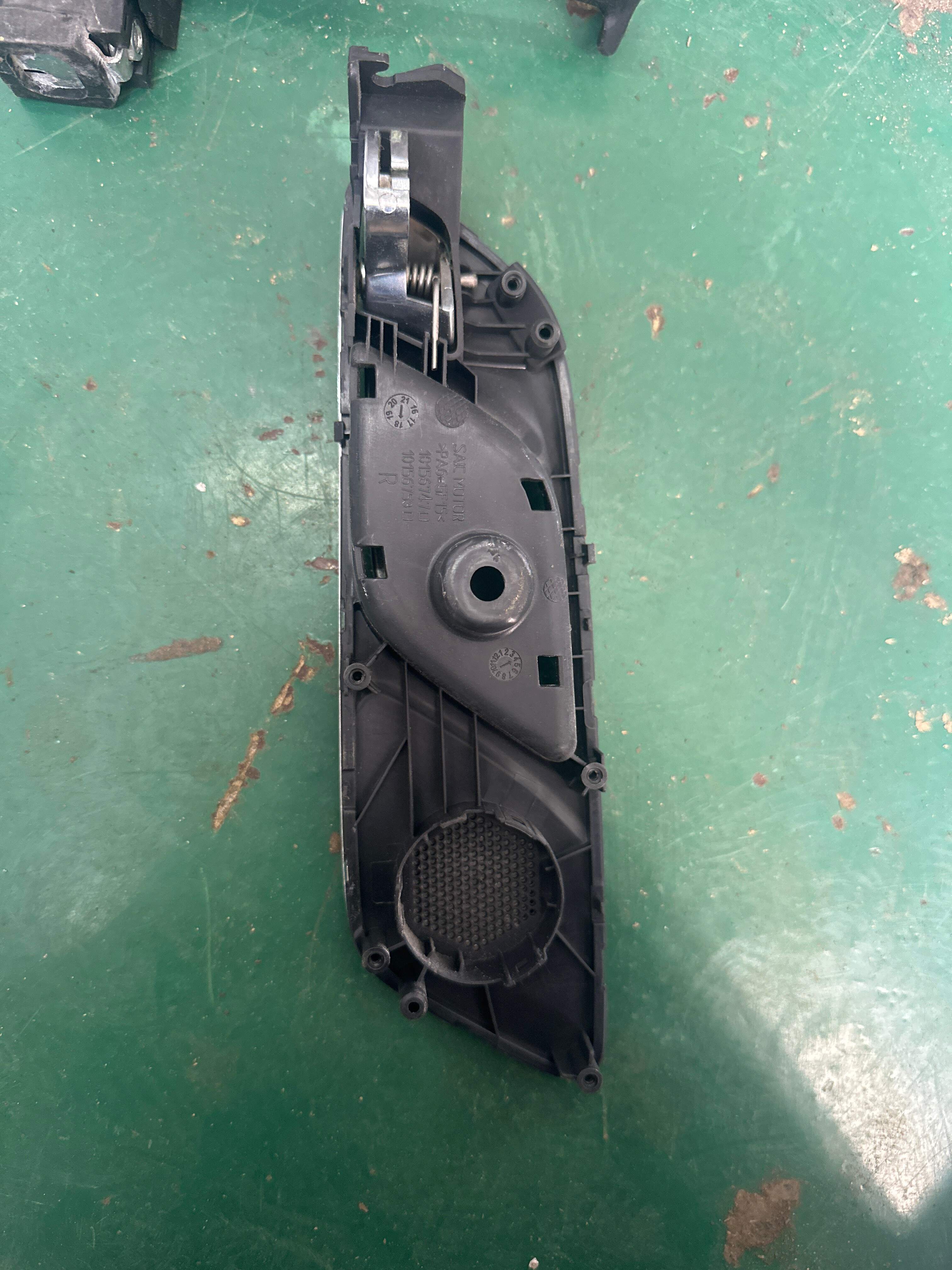 10156752 Rear Door Inner Handle Assembly