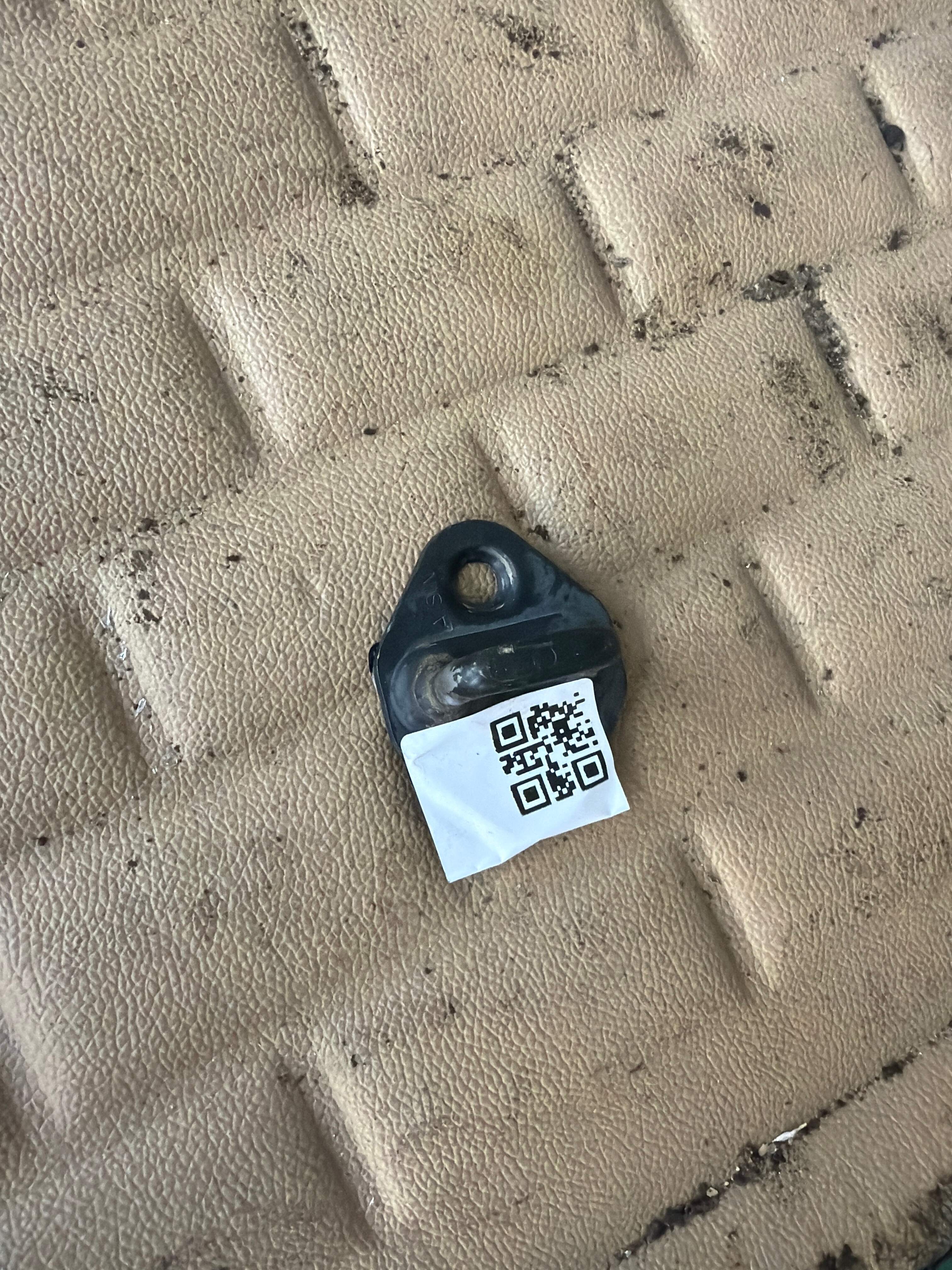 6941060010 尾盖锁栓