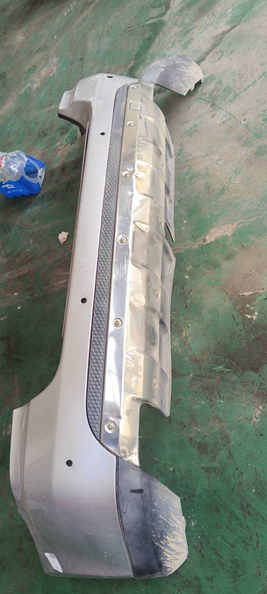 A1648854225 后保险杠皮