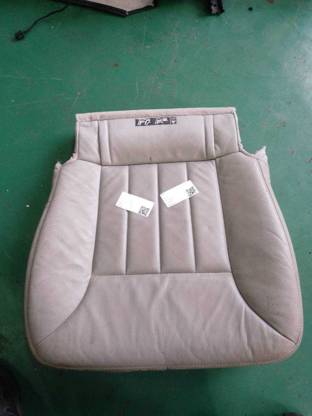 A2519200350 后座椅底座软垫