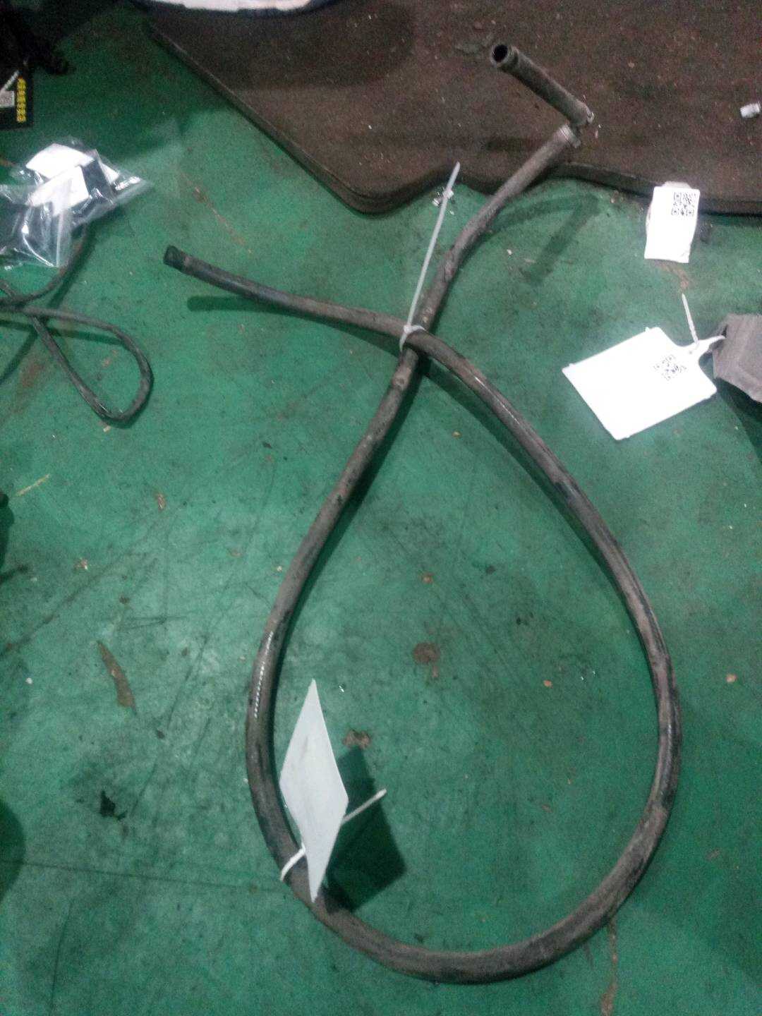 L4B0955953D Front Windshield Washer Hose