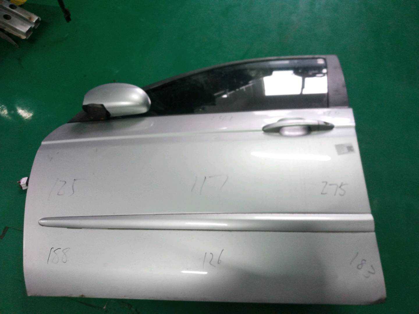 760030S000 前门壳（左）