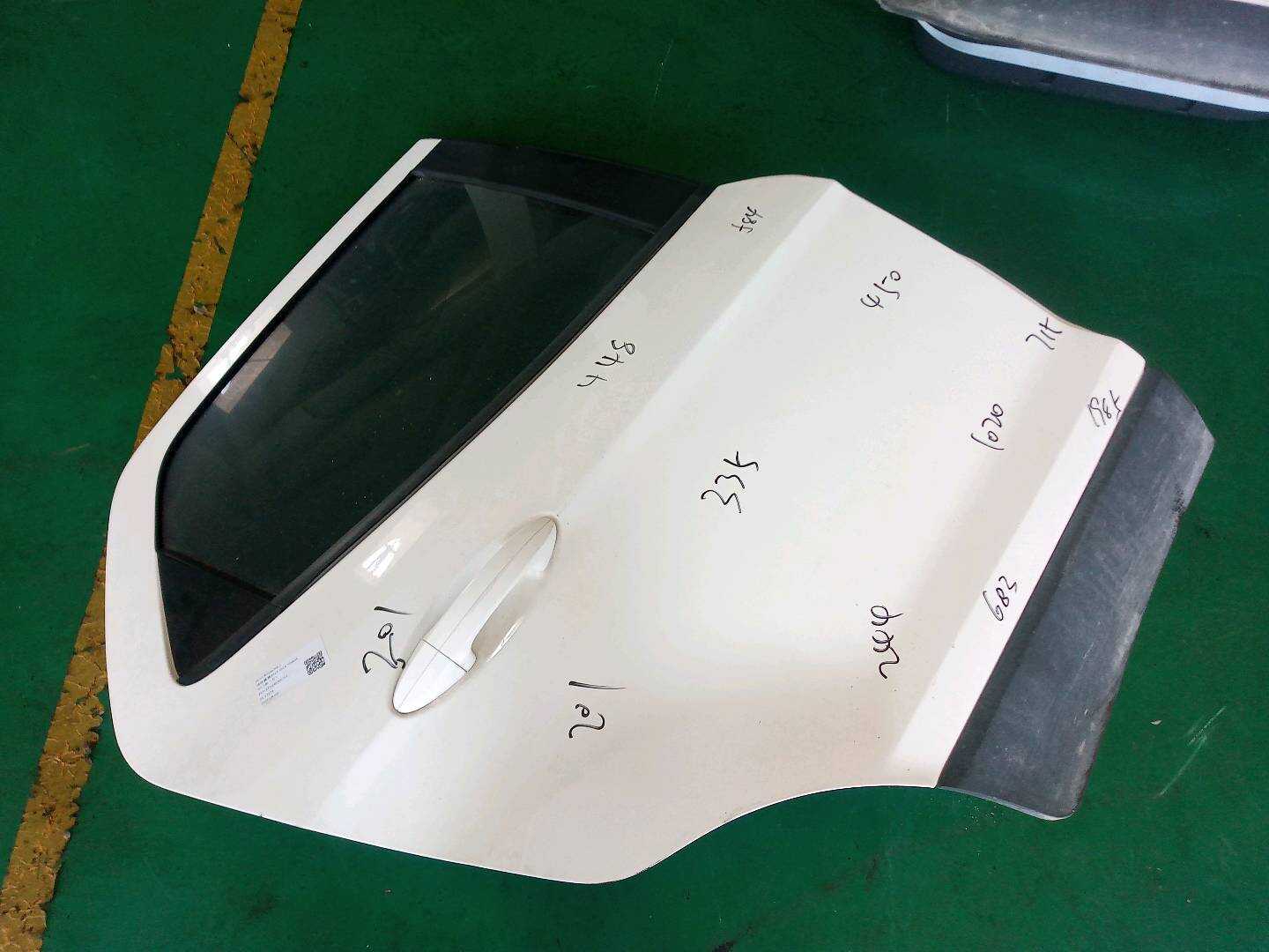 PCN15N24630CJ 后门壳（右）