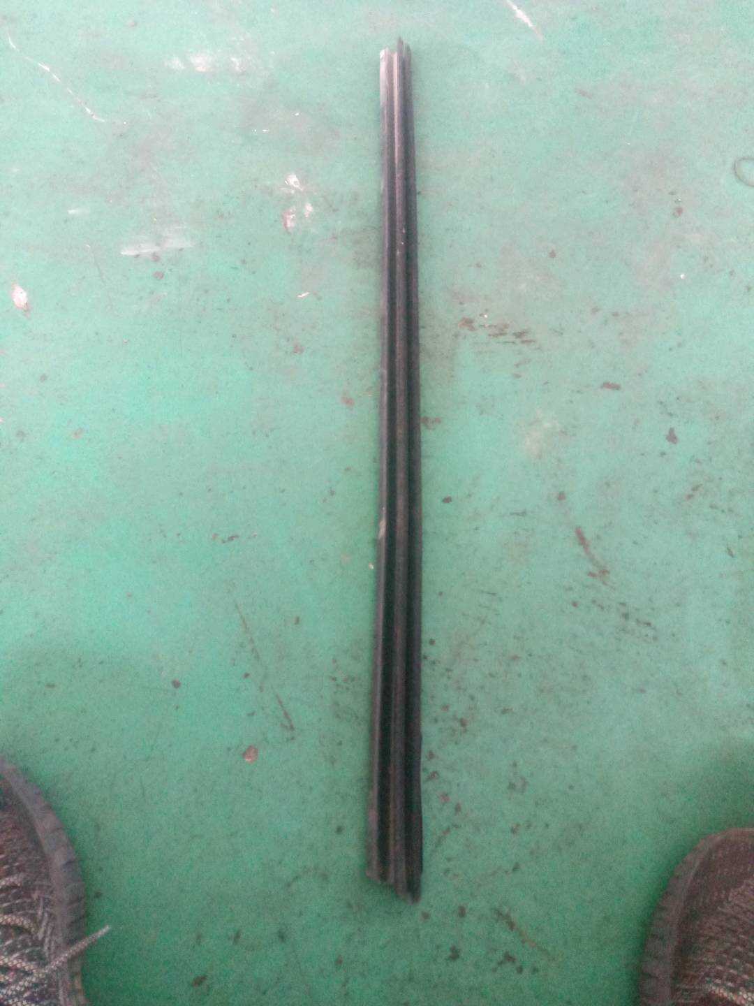L8WD839479 后门玻璃压条（左内）
