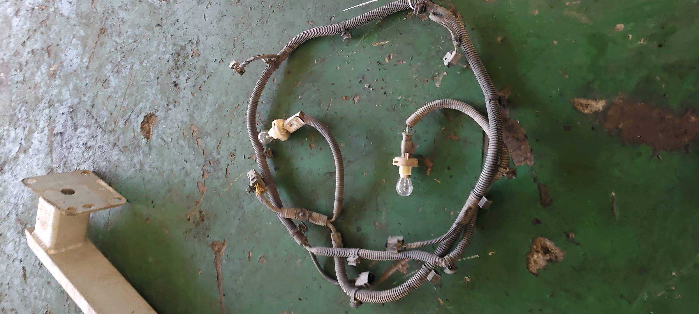 YL00566780 Rear Parking Sensor Wiring Harness