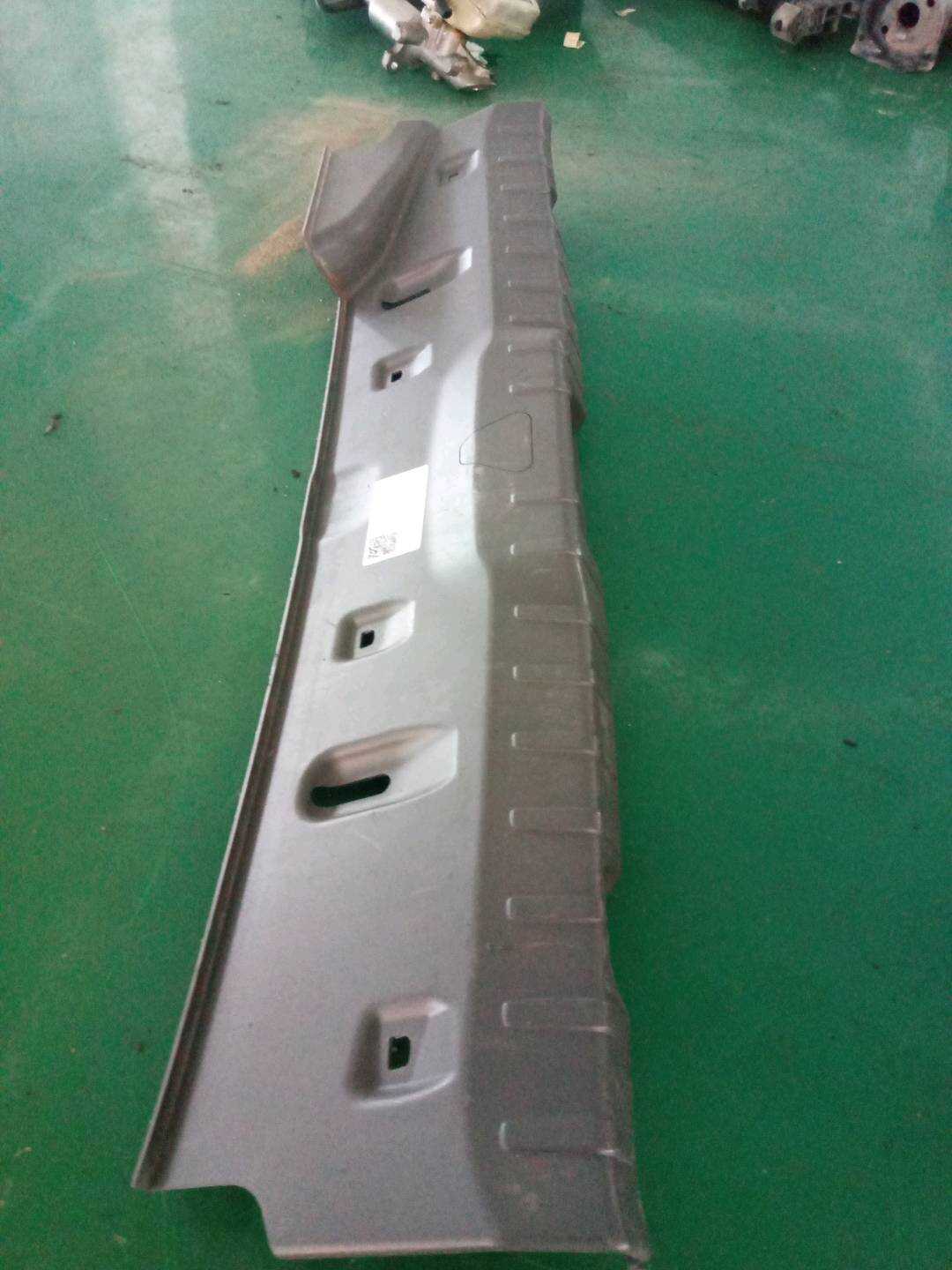 51489113812 行李箱饰板（后）