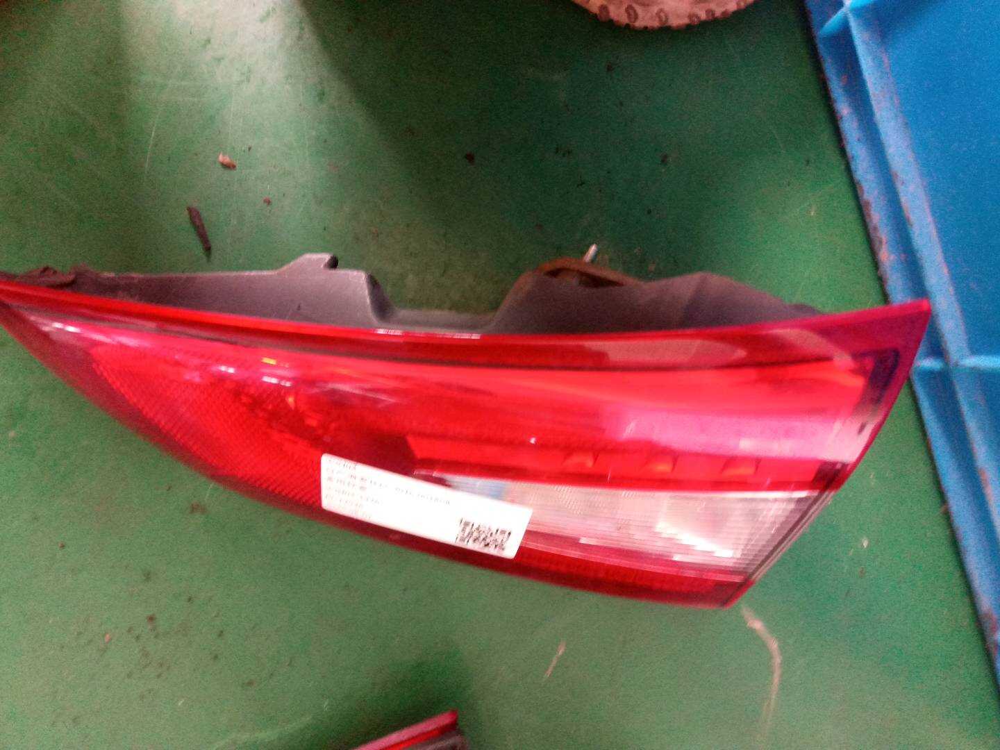 26550DF35B Inner Tail Light Half Assembly, Right