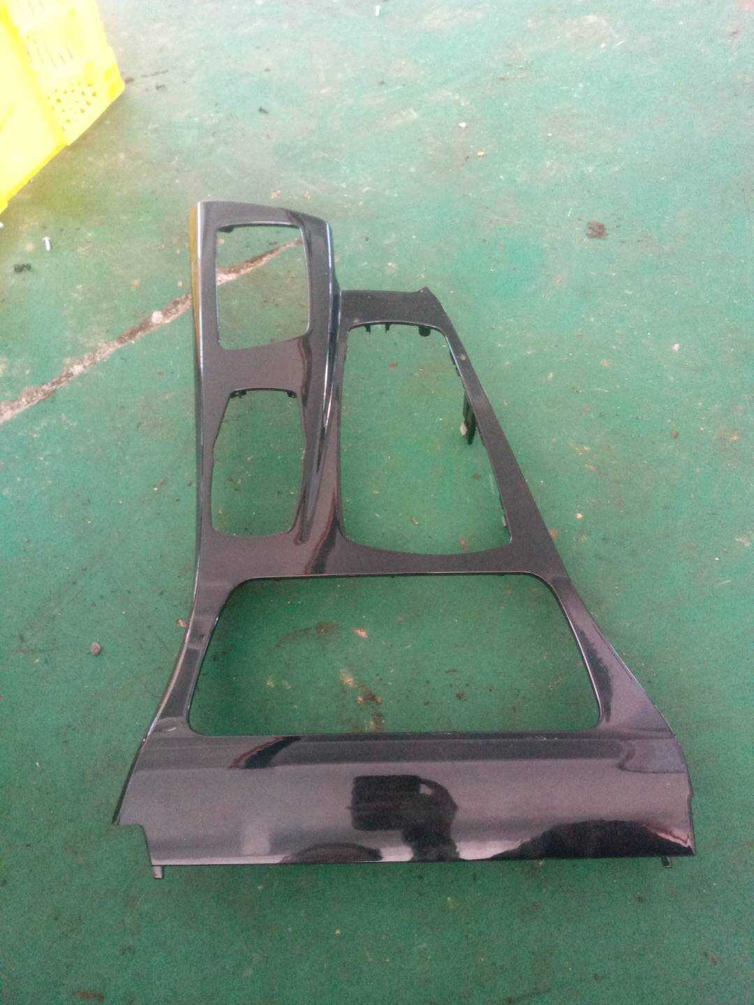 51169206372 Center Console Trim Panel, Upper