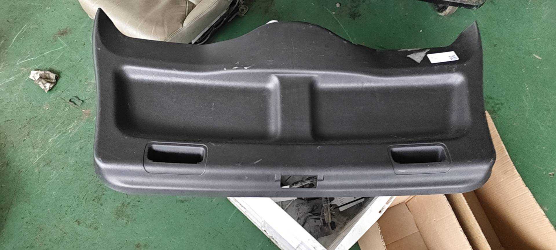 LR032276 Trunk Lid Trim Panel, Lower