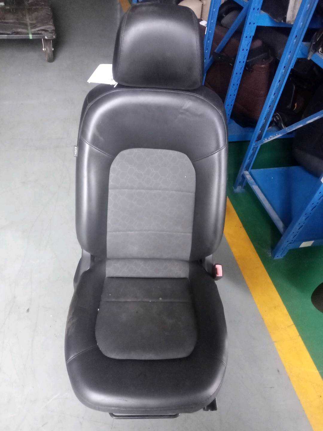 34D881375B 副驾驶员座椅总成
