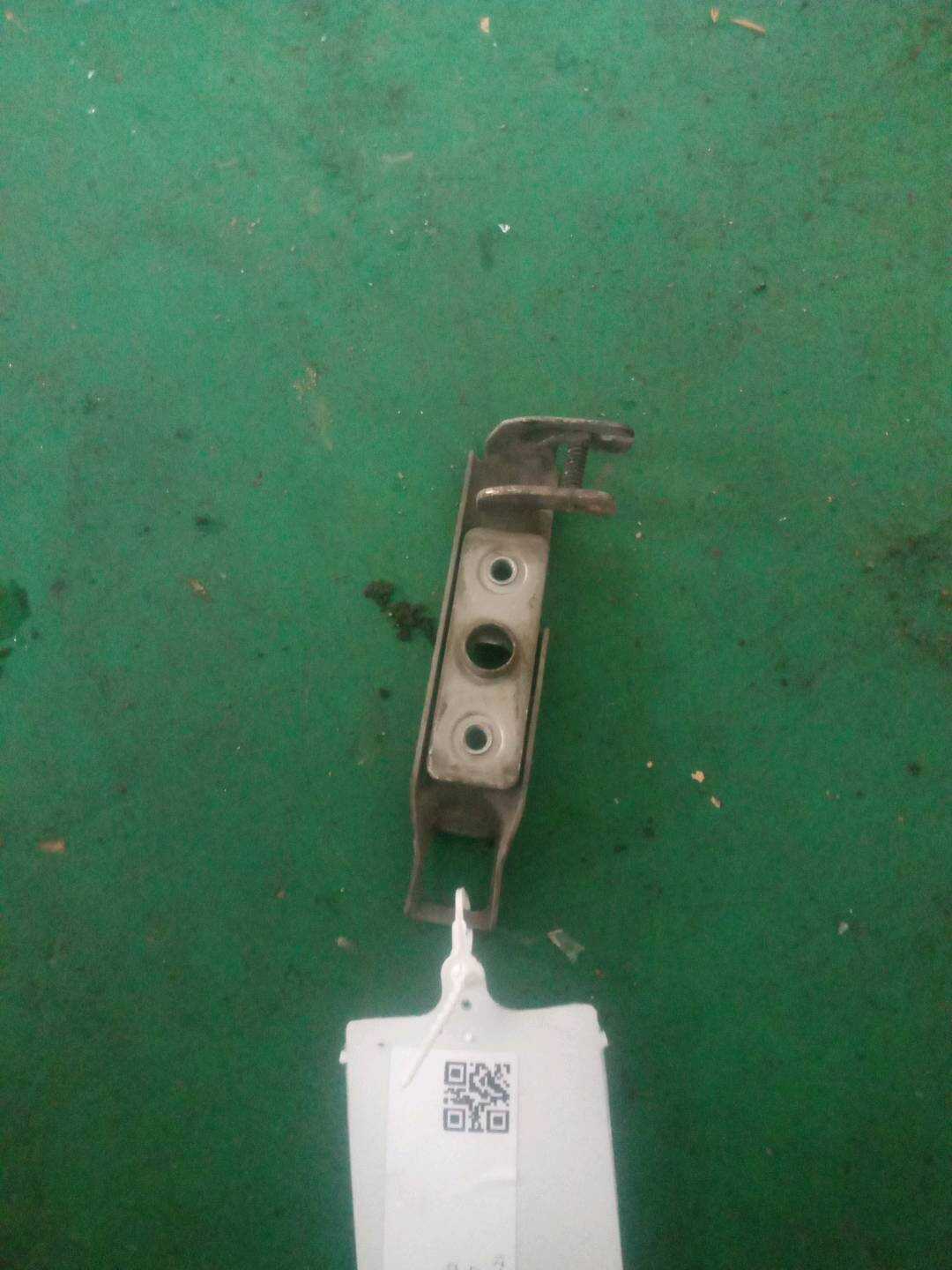 A9067500450 前机盖锁机(下)