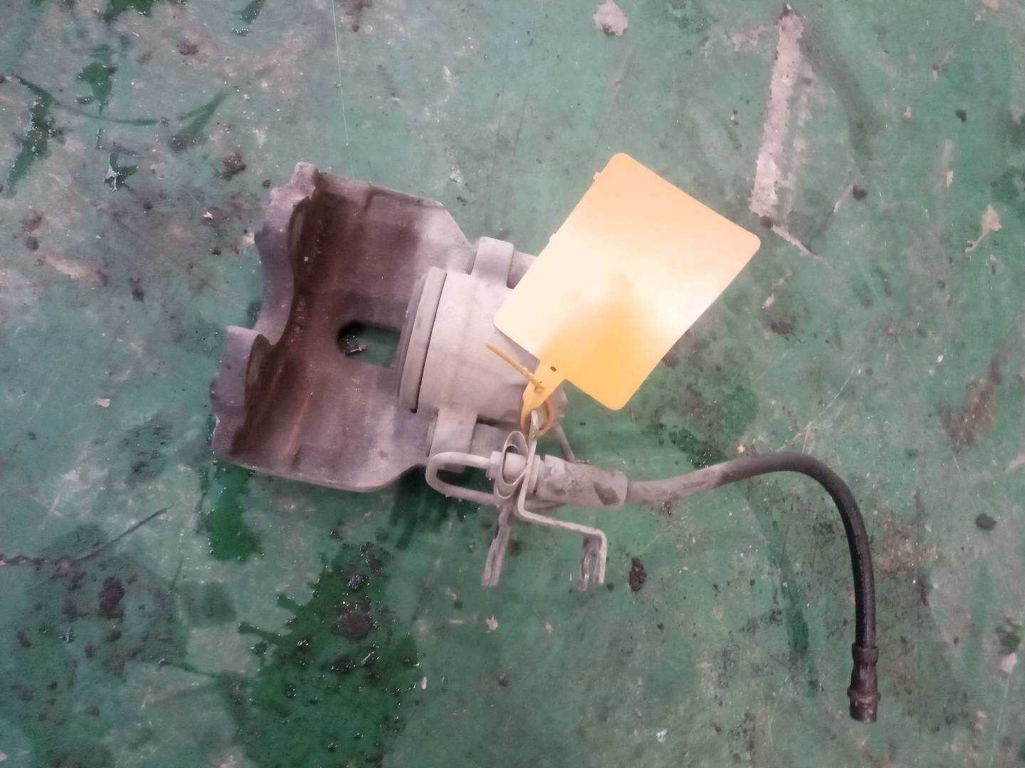 4B0615123 前制动分泵(左)
