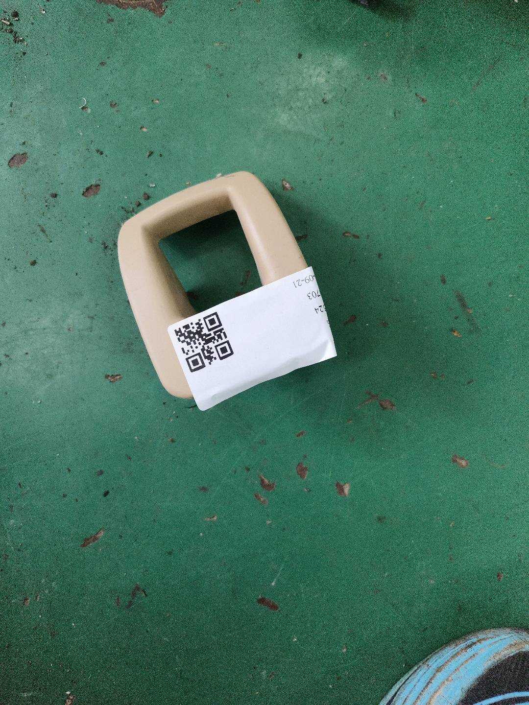 52207279562 后座椅锁盖(右)