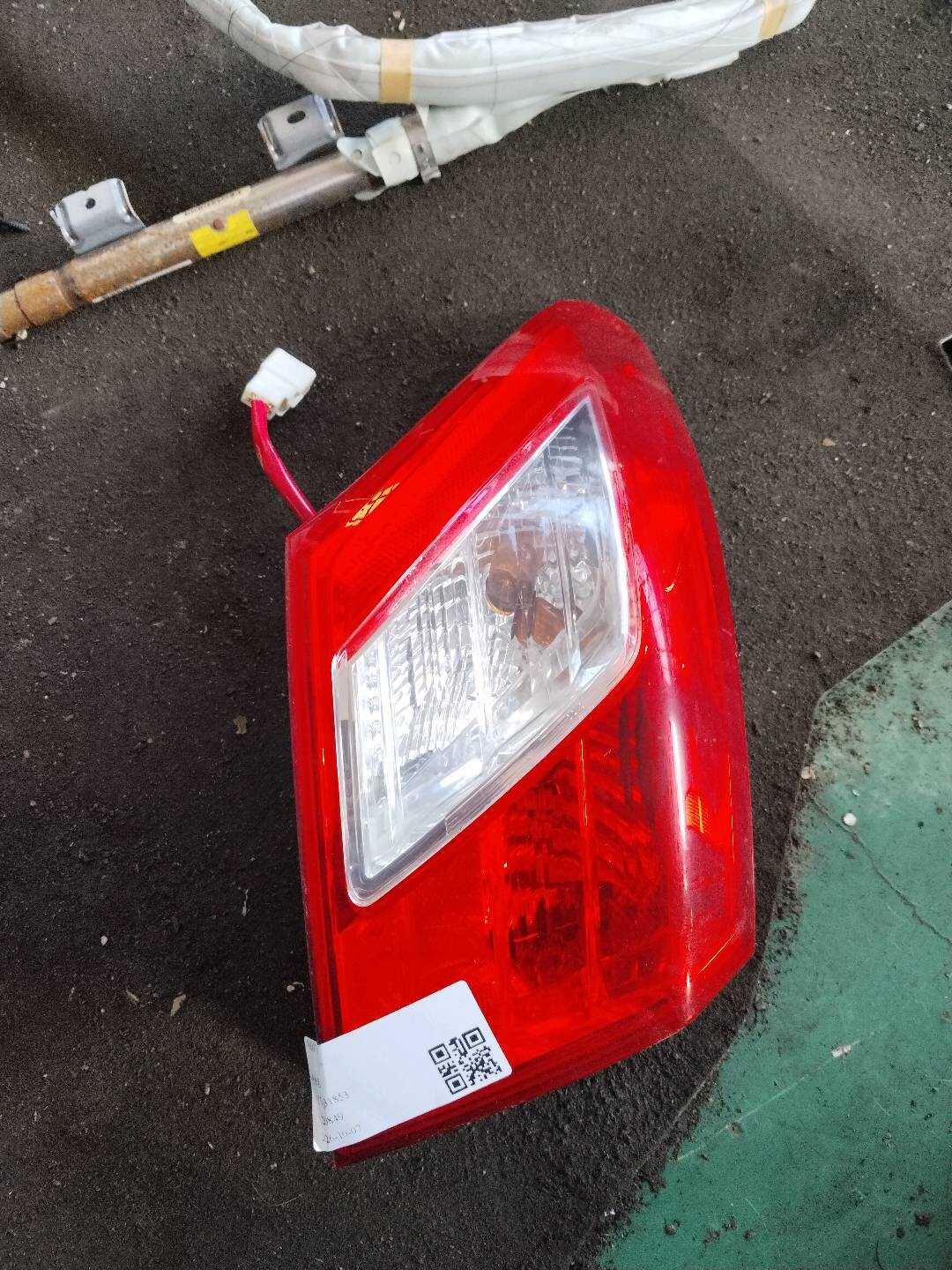 8156133511 外尾灯半总成(左)