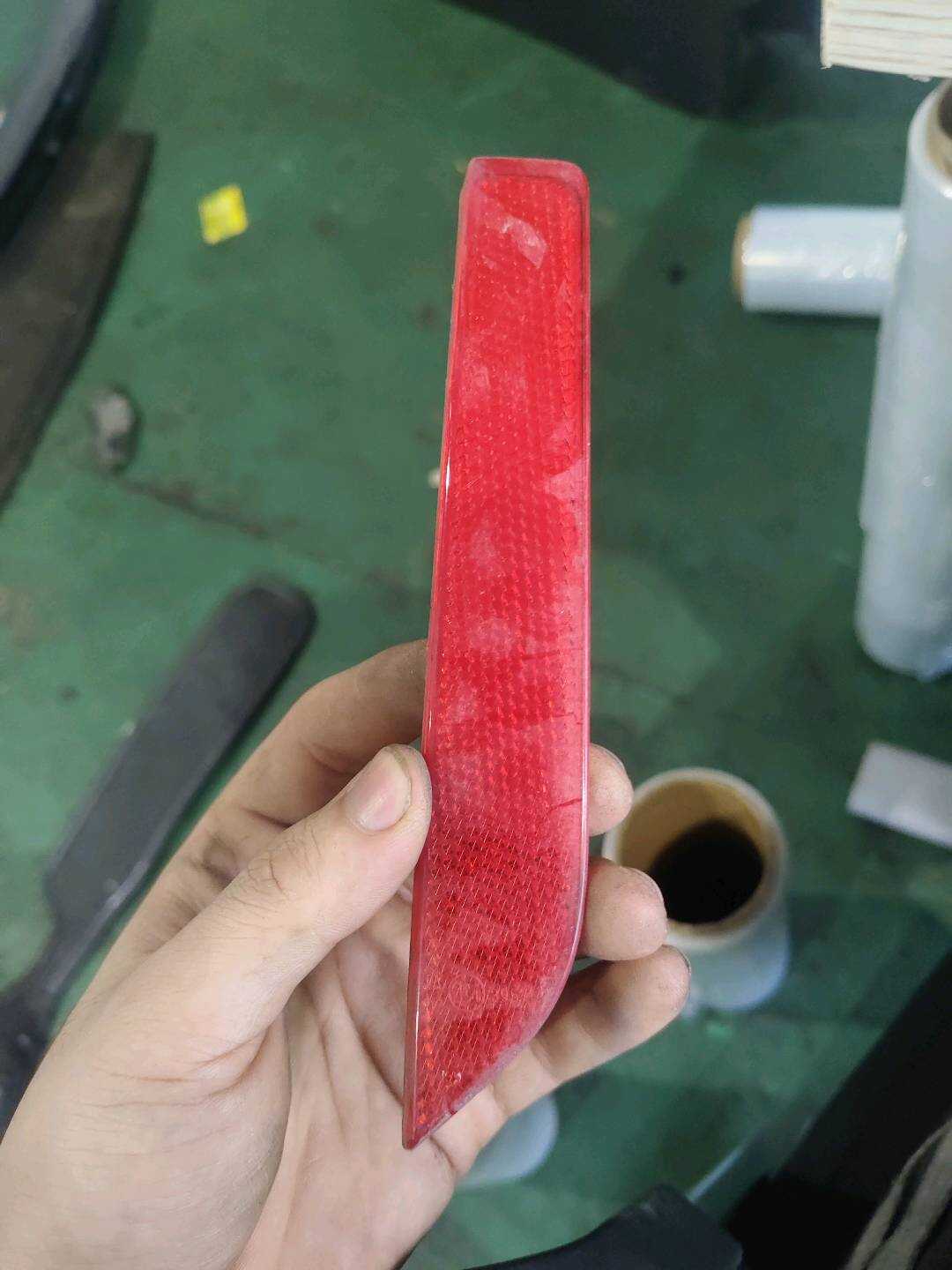 B012530 左反光片