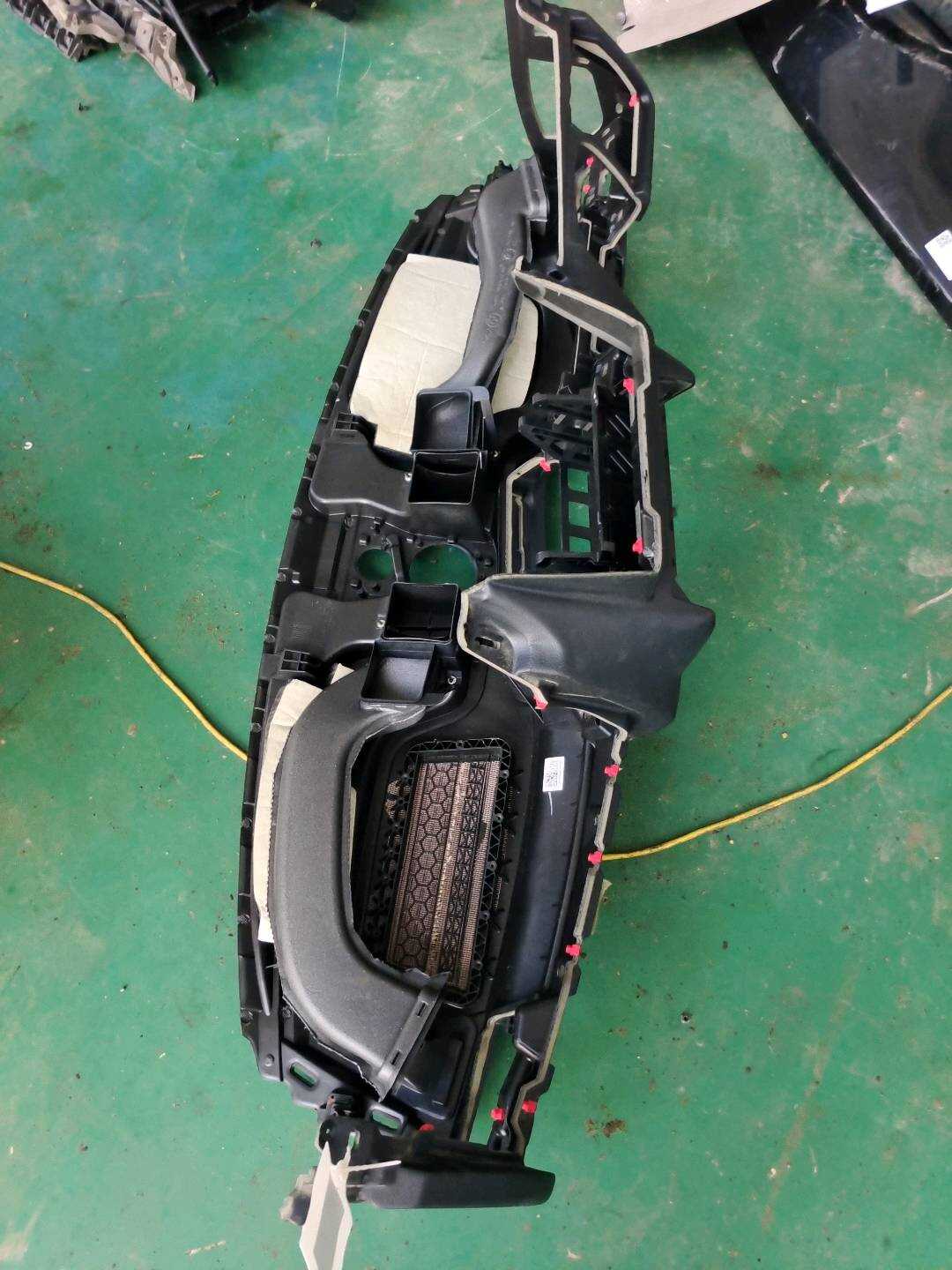 51459207406 仪表台壳