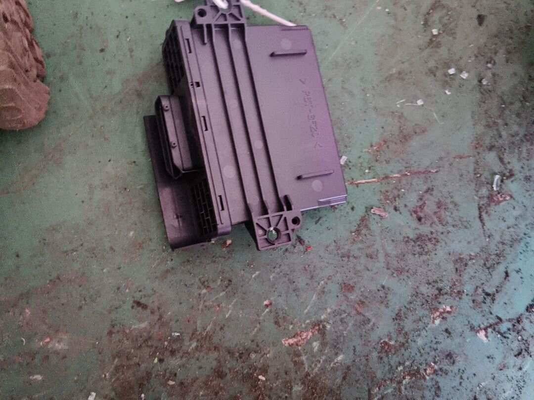 4F0907280C Gateway Control Unit Board, Right