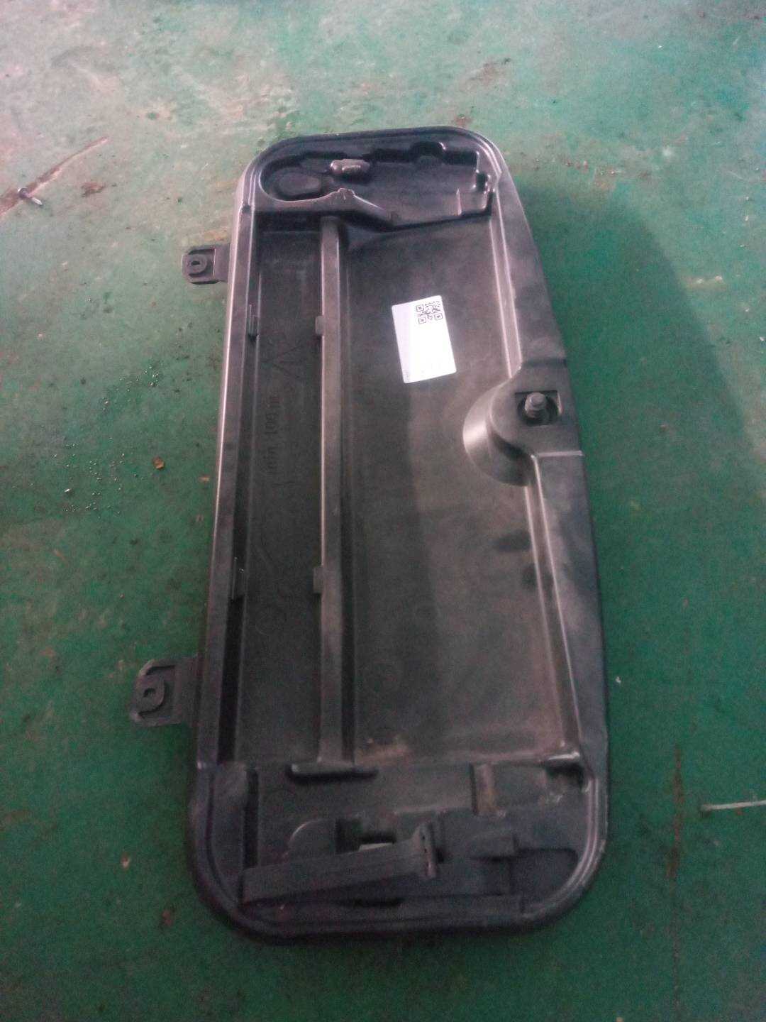 71106788804 备胎工具箱