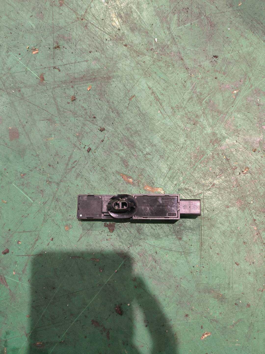 8999230090 车门电子钥匙振荡器