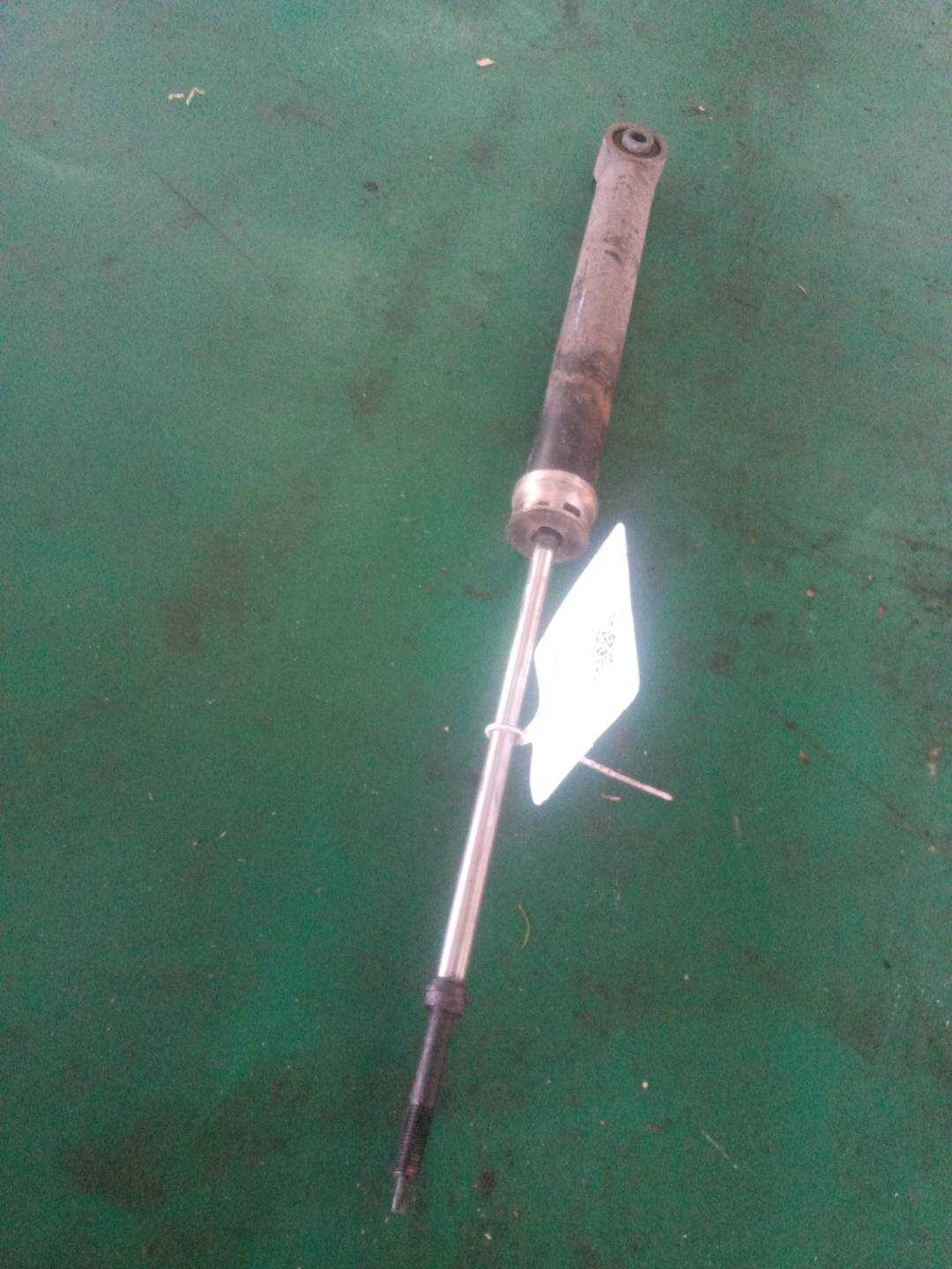E6210CJ05A 后减震器芯