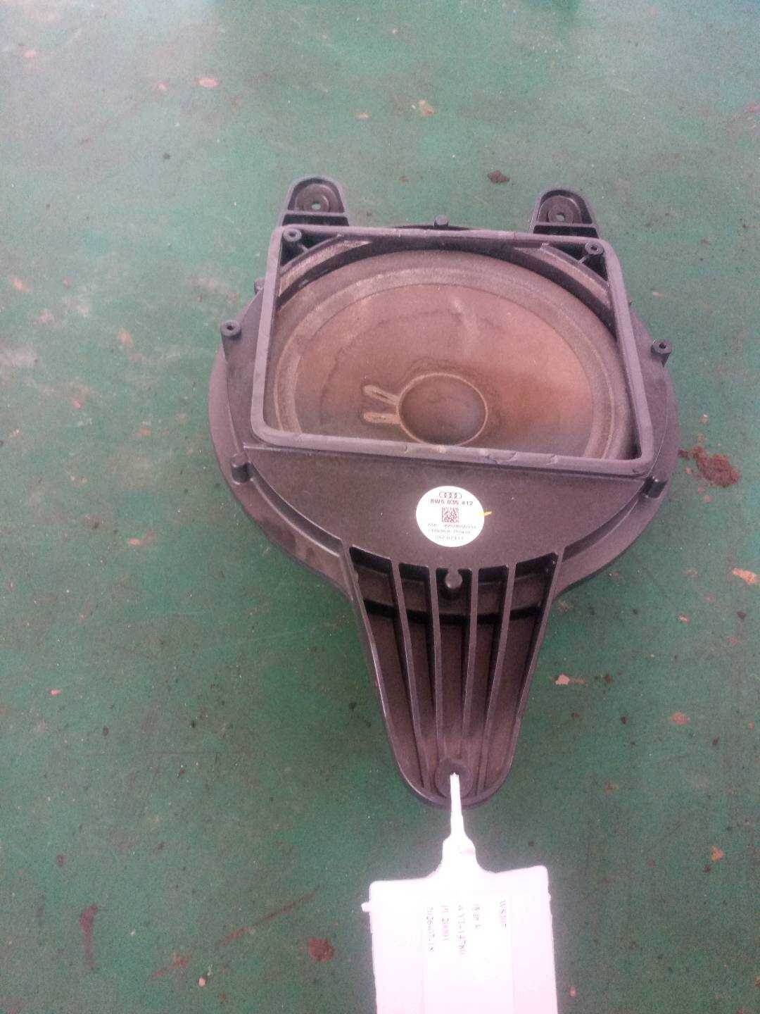 8W5035412 后窗台饰板扬声器(中)