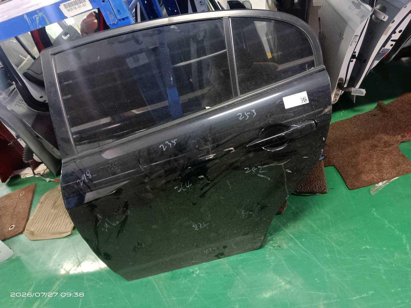 FA0173020M2 后门壳(右)