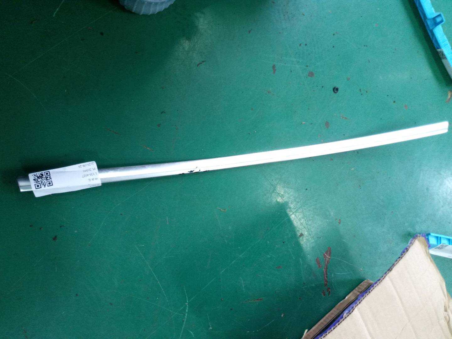 51359451560 后门玻璃外饰条（右上）