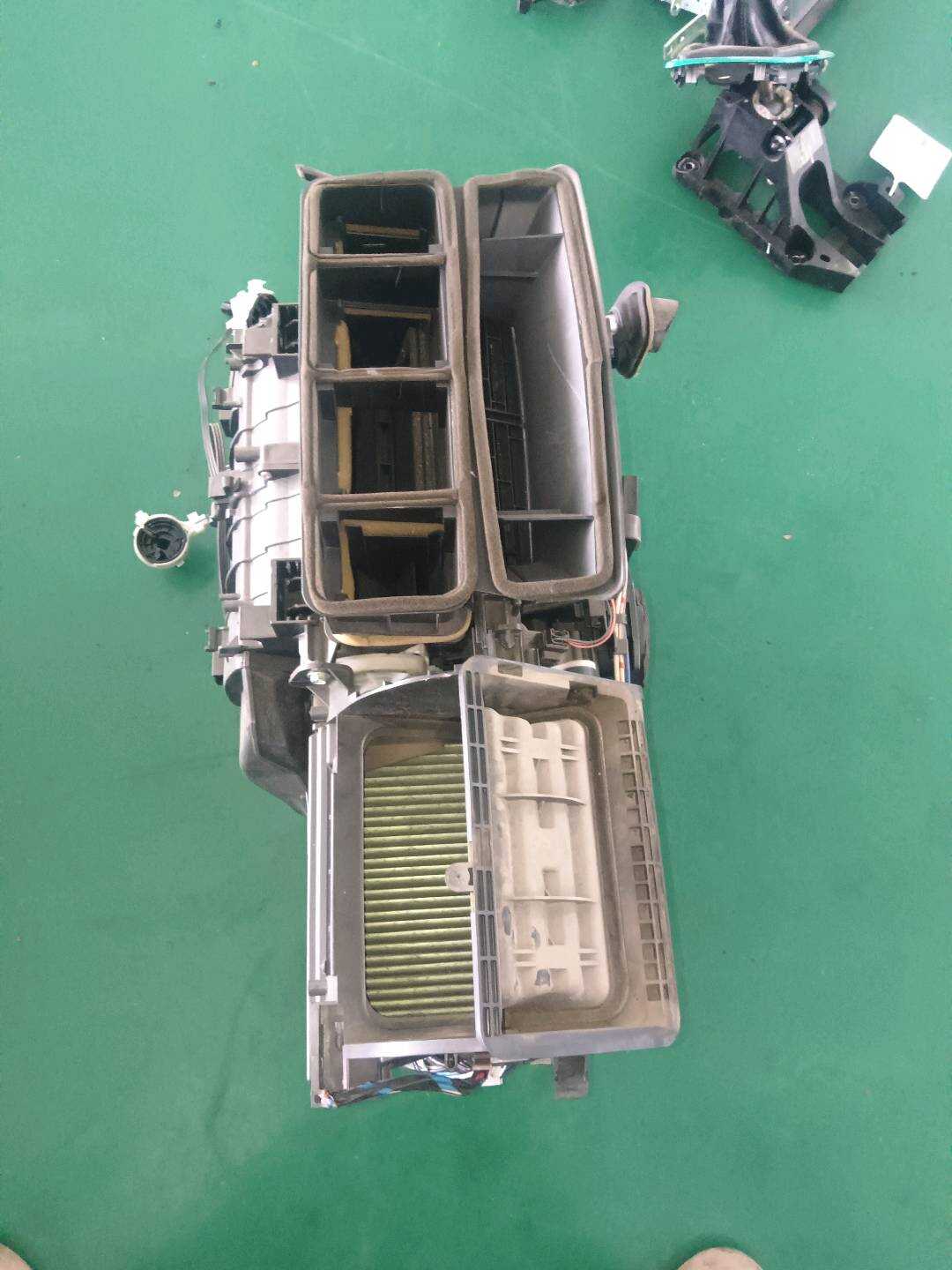 8705002R00 蒸发器总成
