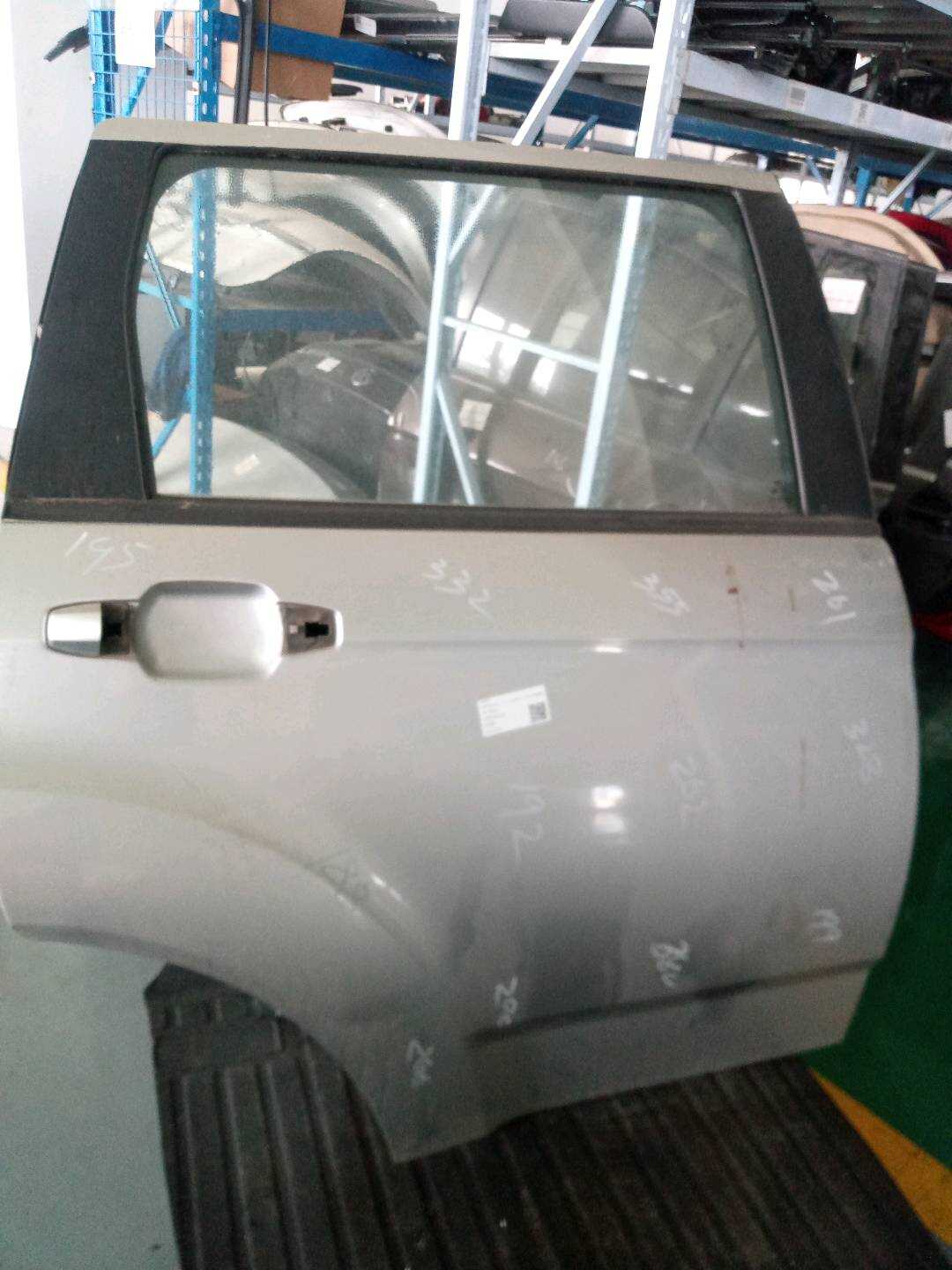 6201020LC 后门壳（右）