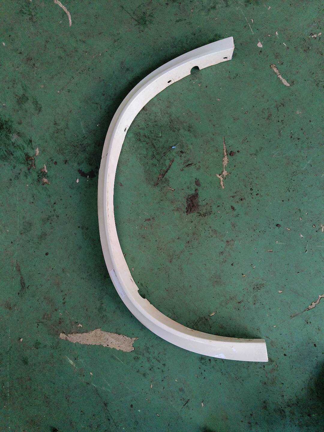 51777294372 Rear Wheel Arch Molding, Right