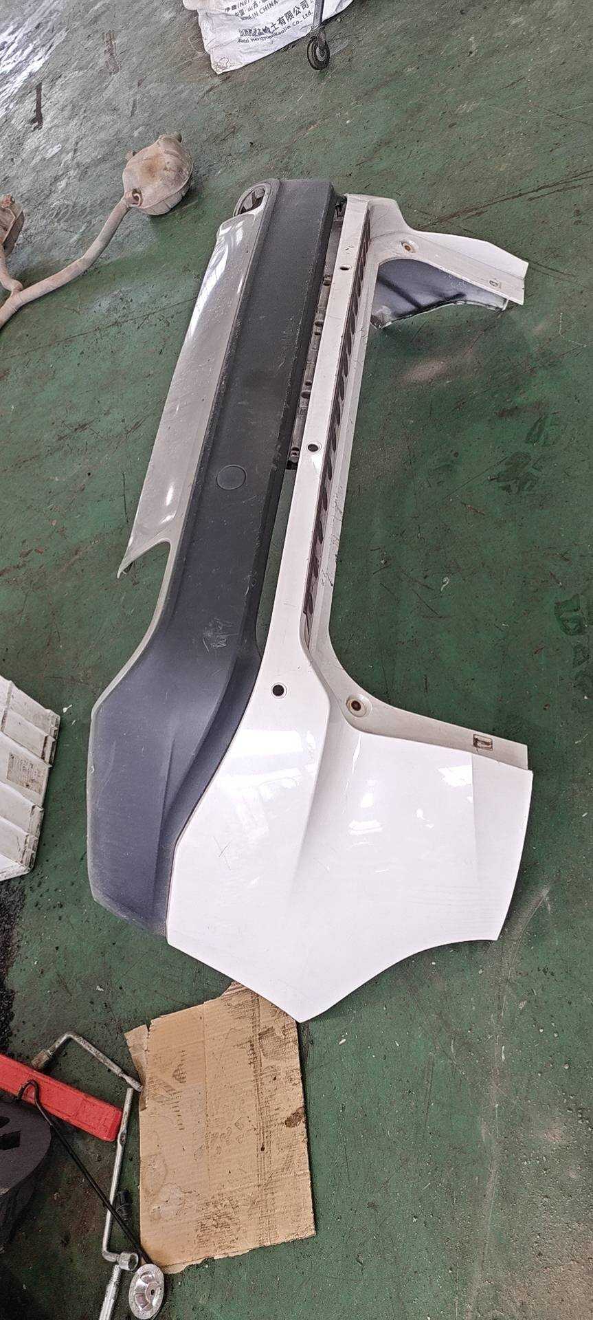 FK7B17F001AEXWAA 后保险杠皮