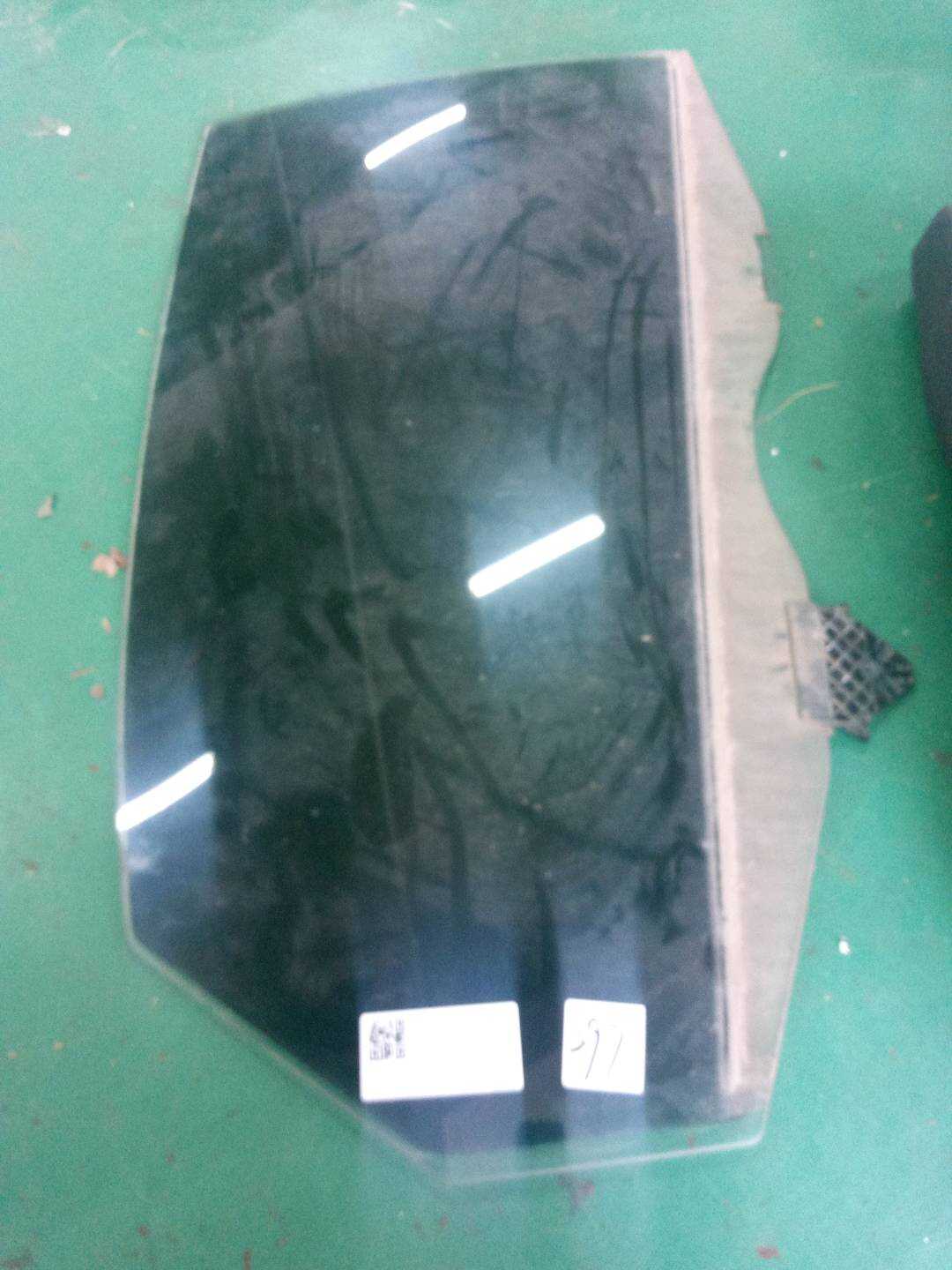 4E0845026L 右后门玻璃