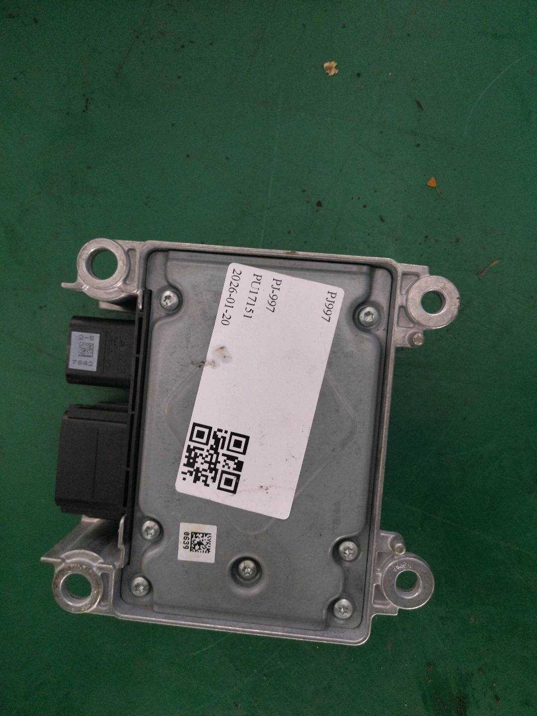 LR017825 Airbag Control Unit