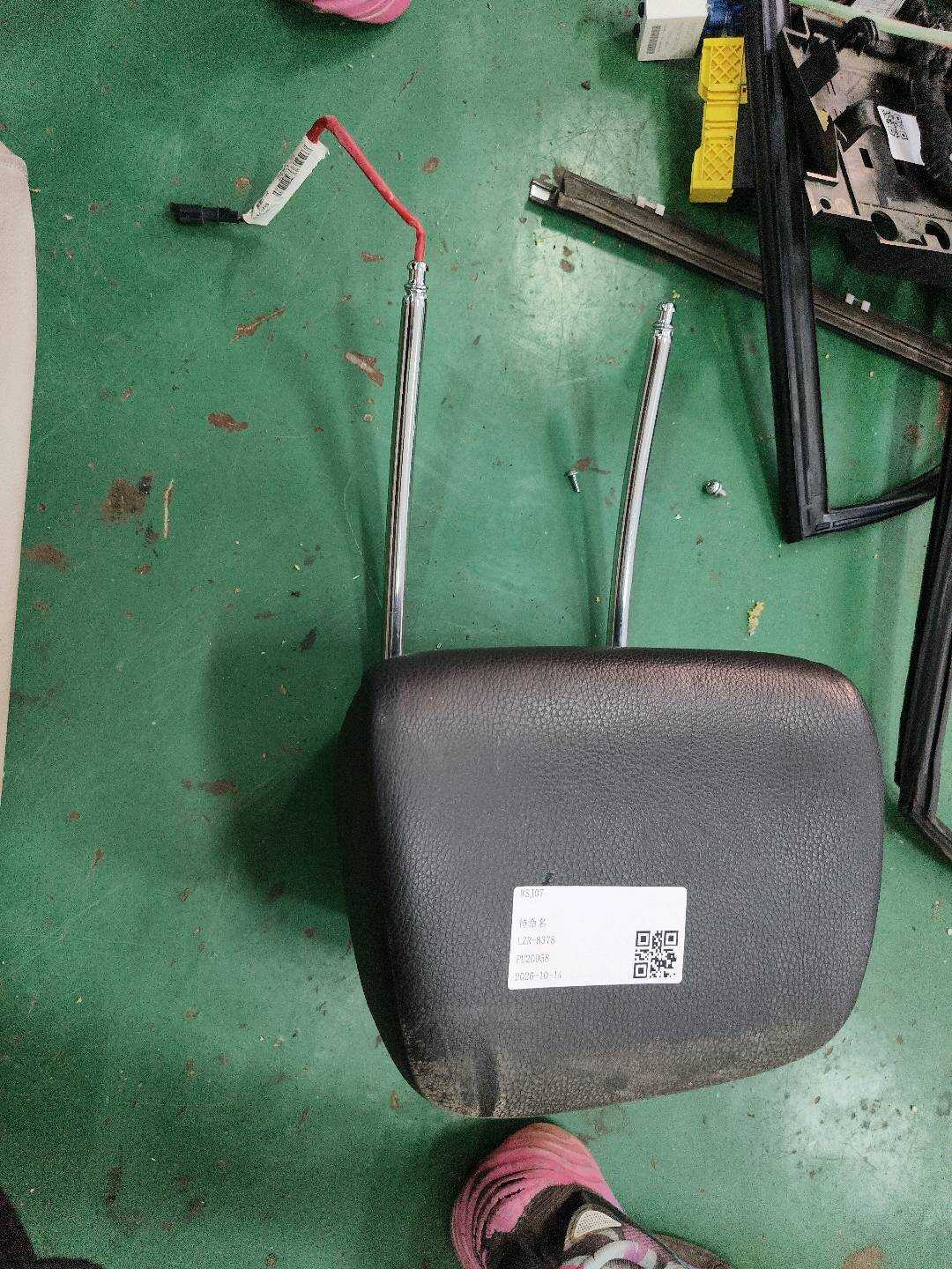 52107236827 副驾驶员座椅头枕