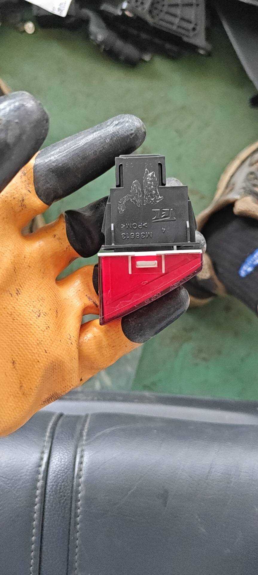 35510TA0J02 应急灯开关