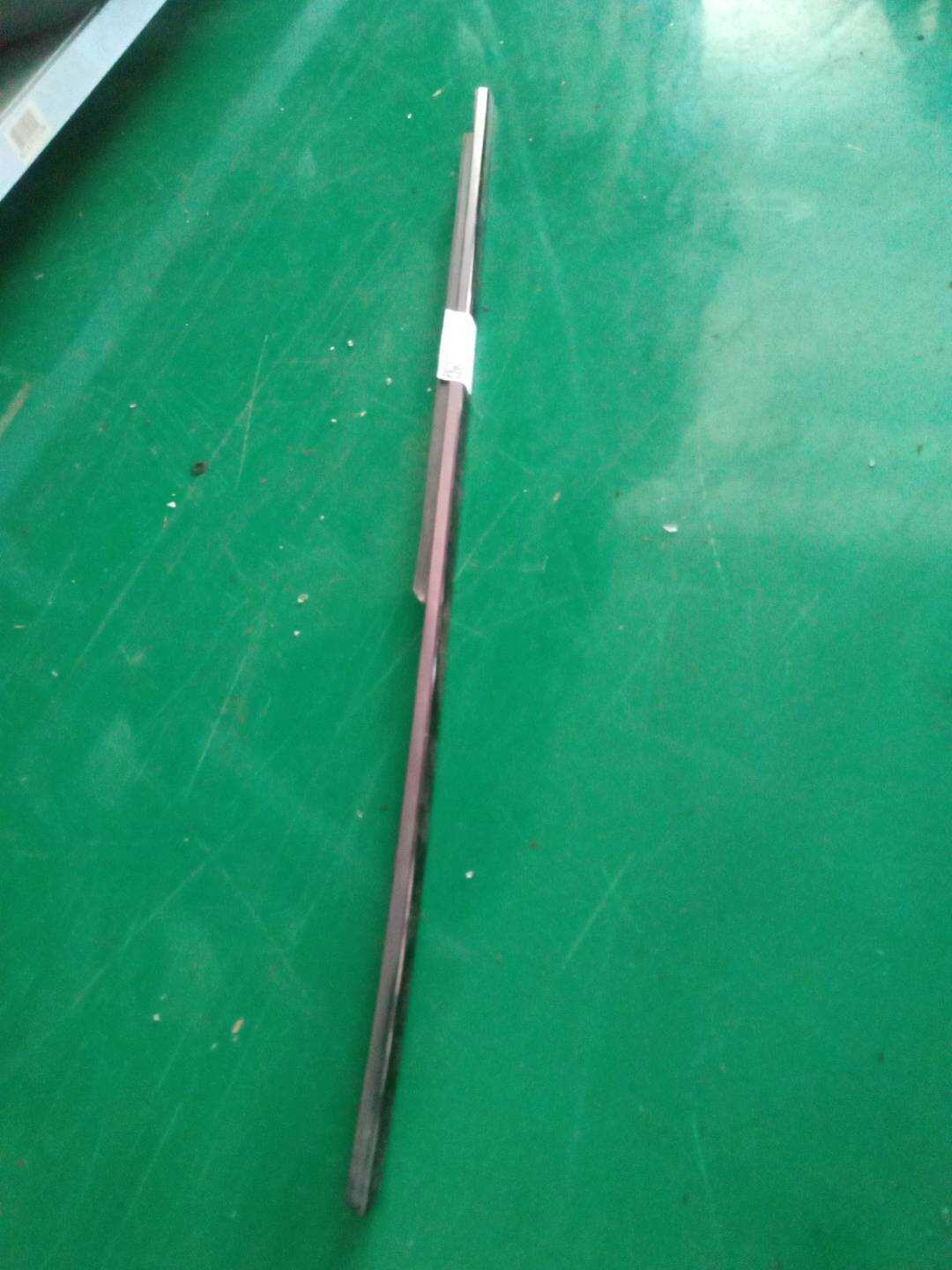 A2116900680 后门玻璃压条(右外)