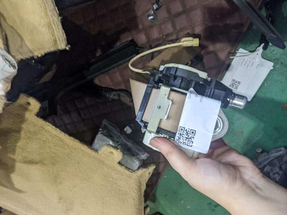 97080303500 后座椅侧安全带(右)
