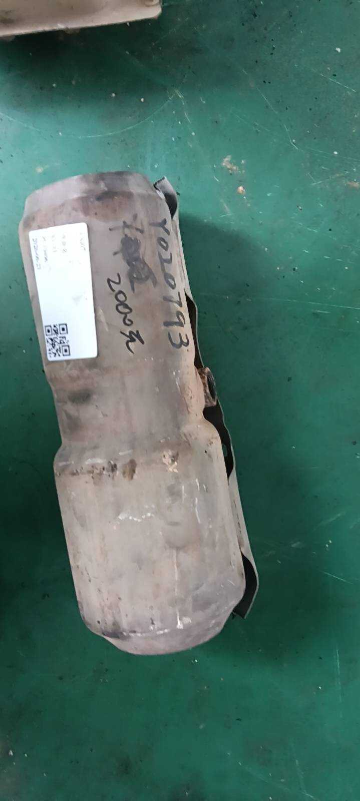 289602G910 三元催化器