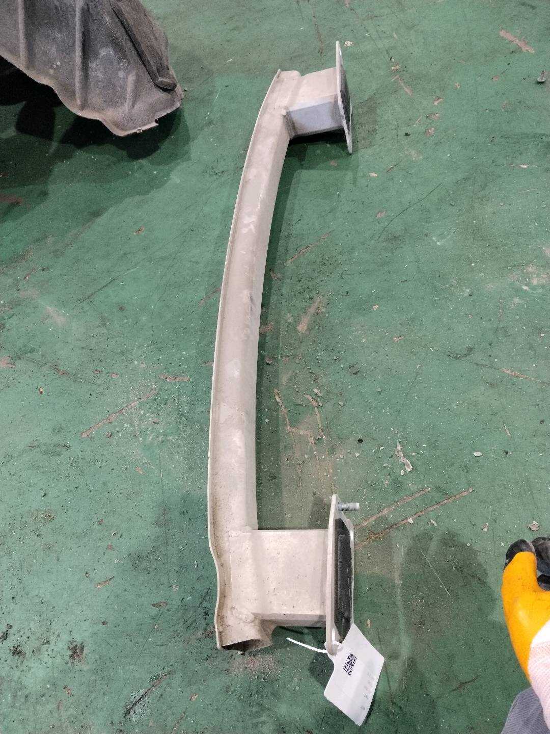 8W0807309H Rear Bumper Frame