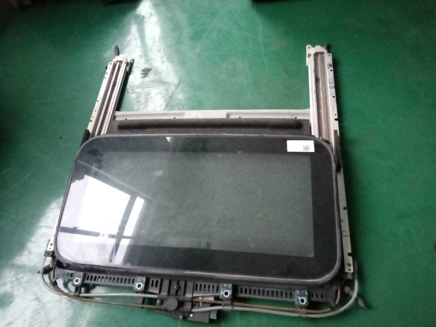 5850A221HC 天窗总成