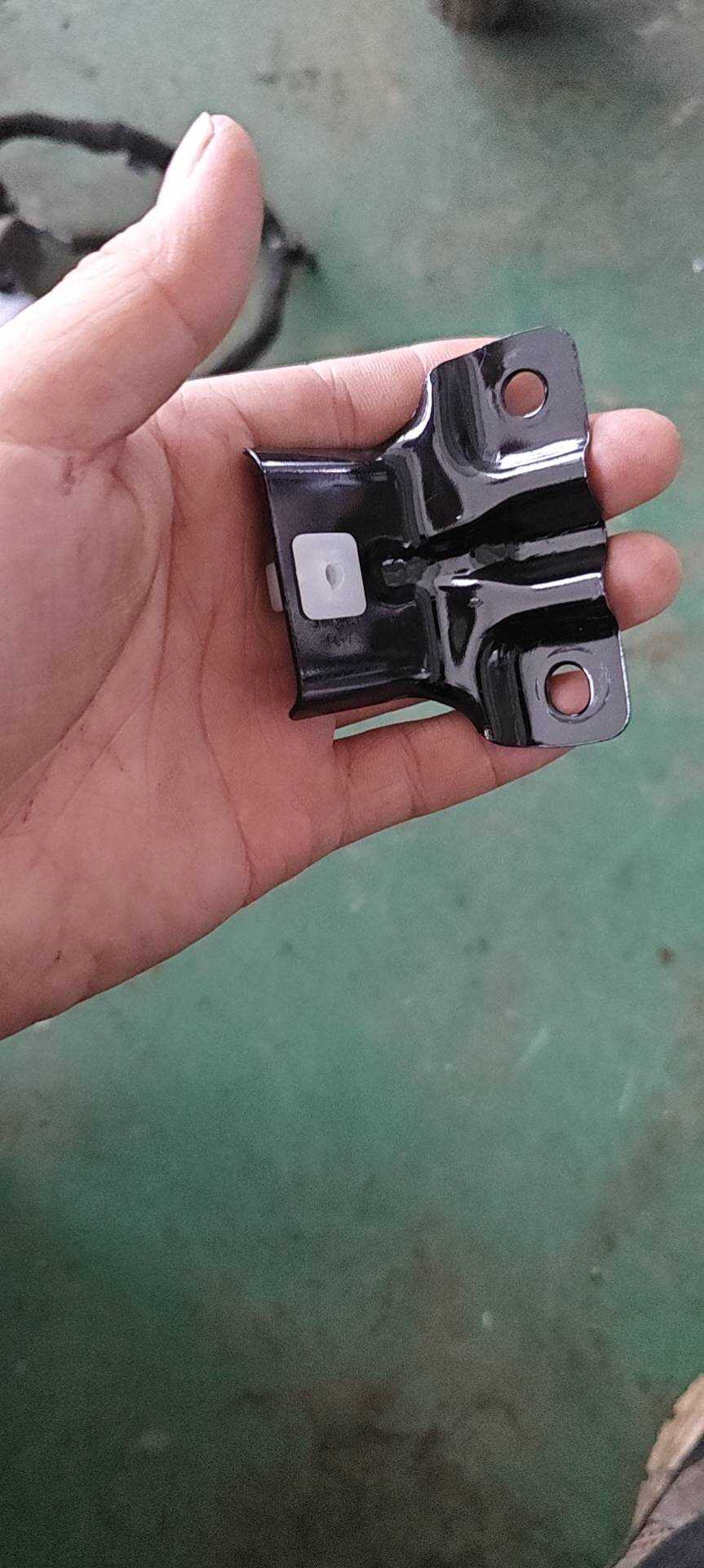 6047006900 车门内饰把手安装座