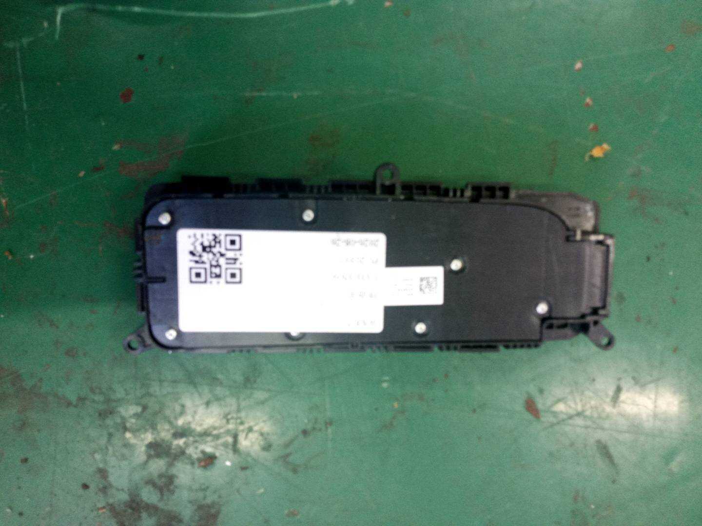 61315A1BFE5 驾驶员座椅调节开关