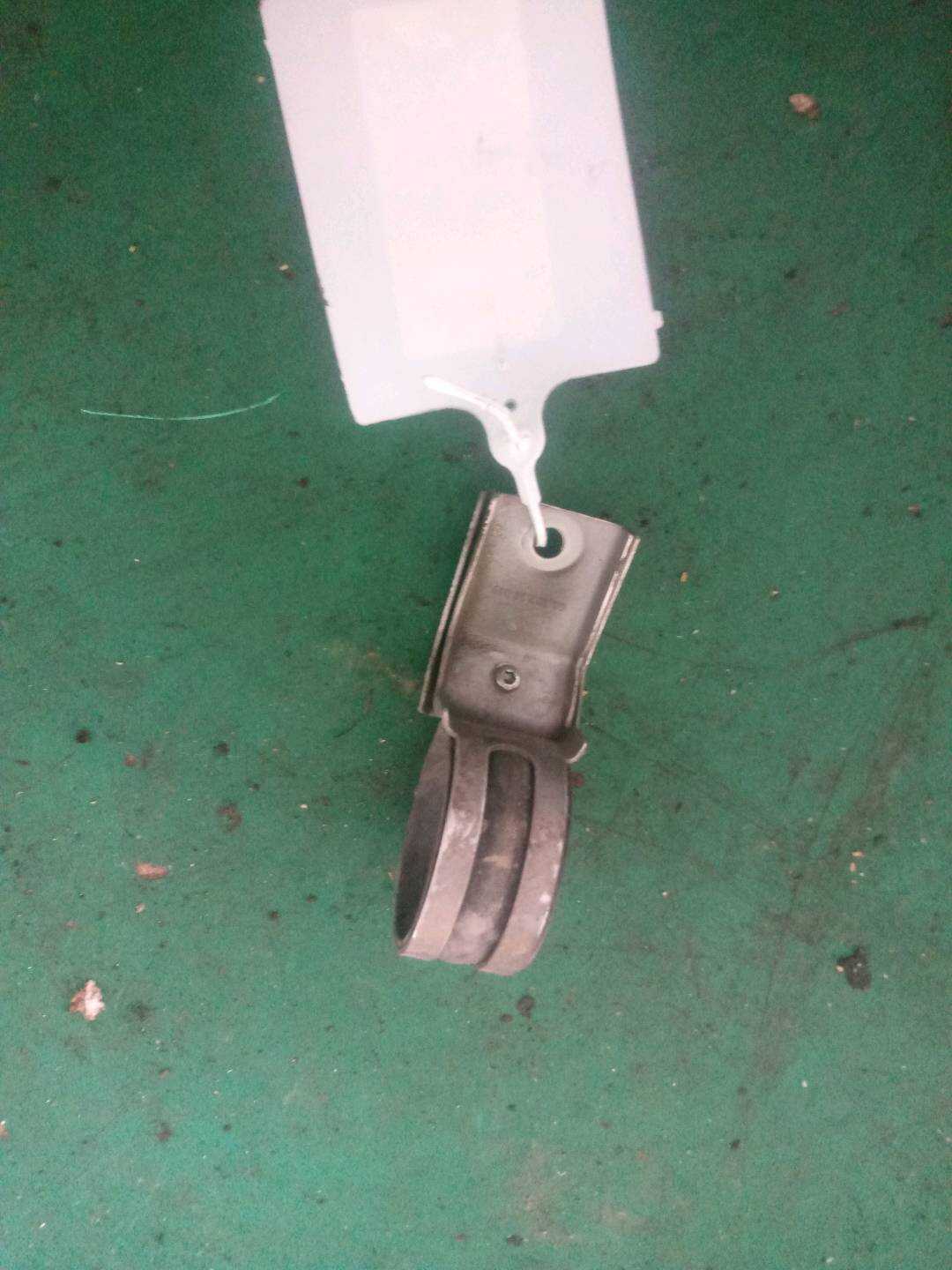 13328513540 燃油滤清器支座