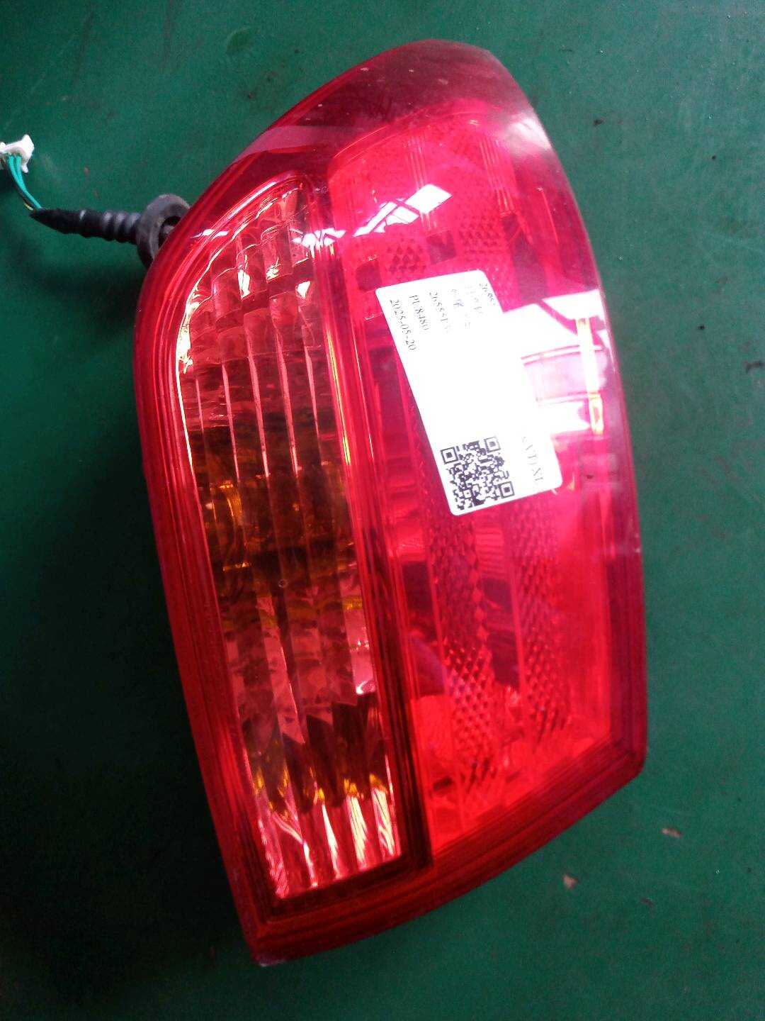 26555EW00A 外尾灯总成(左)