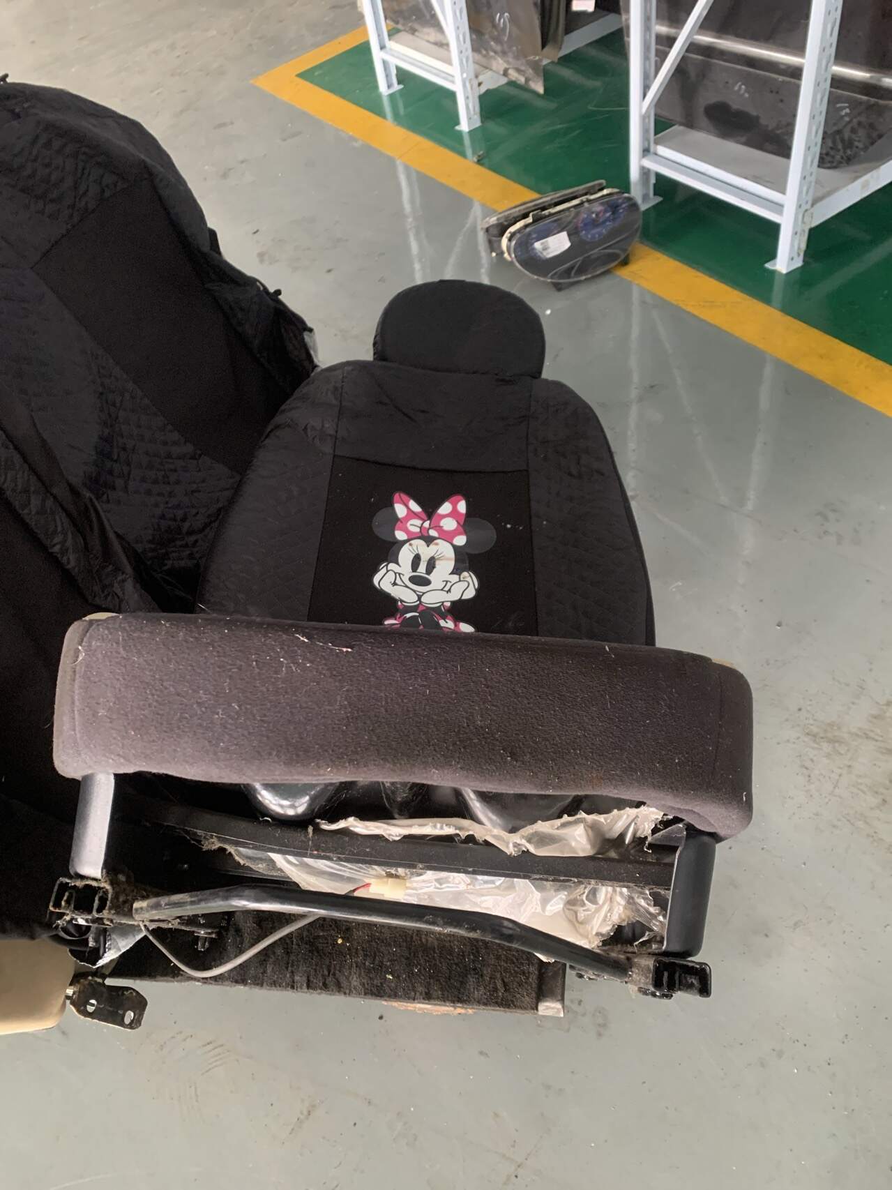 1018011192 Driver Seat Assembly