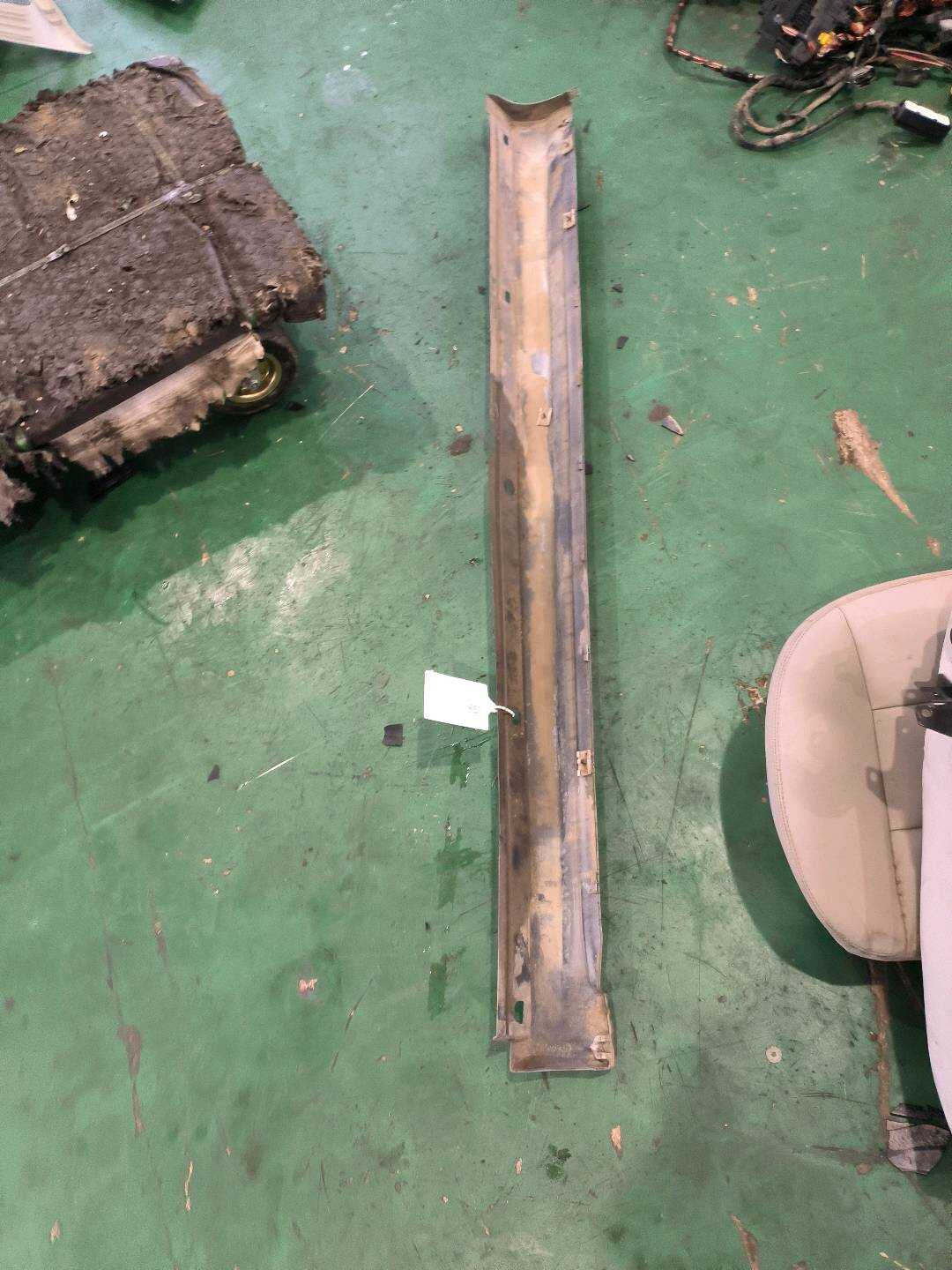 A1696110308 底大边(左)