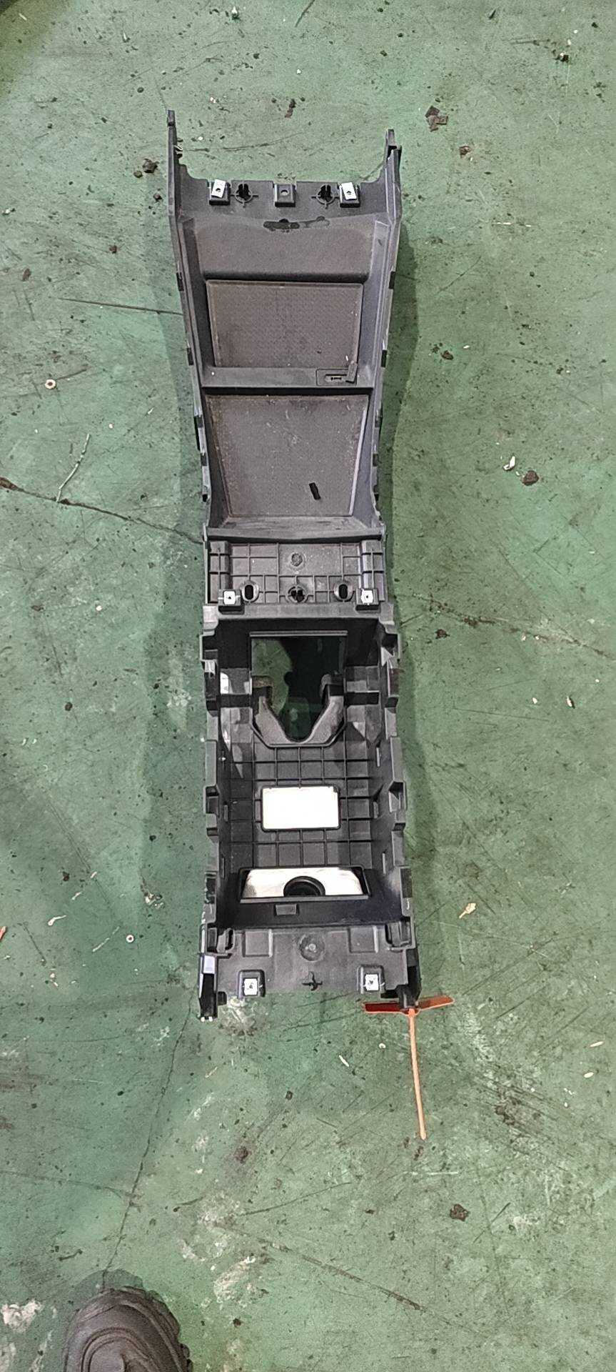 6041152700742 副仪表板本体