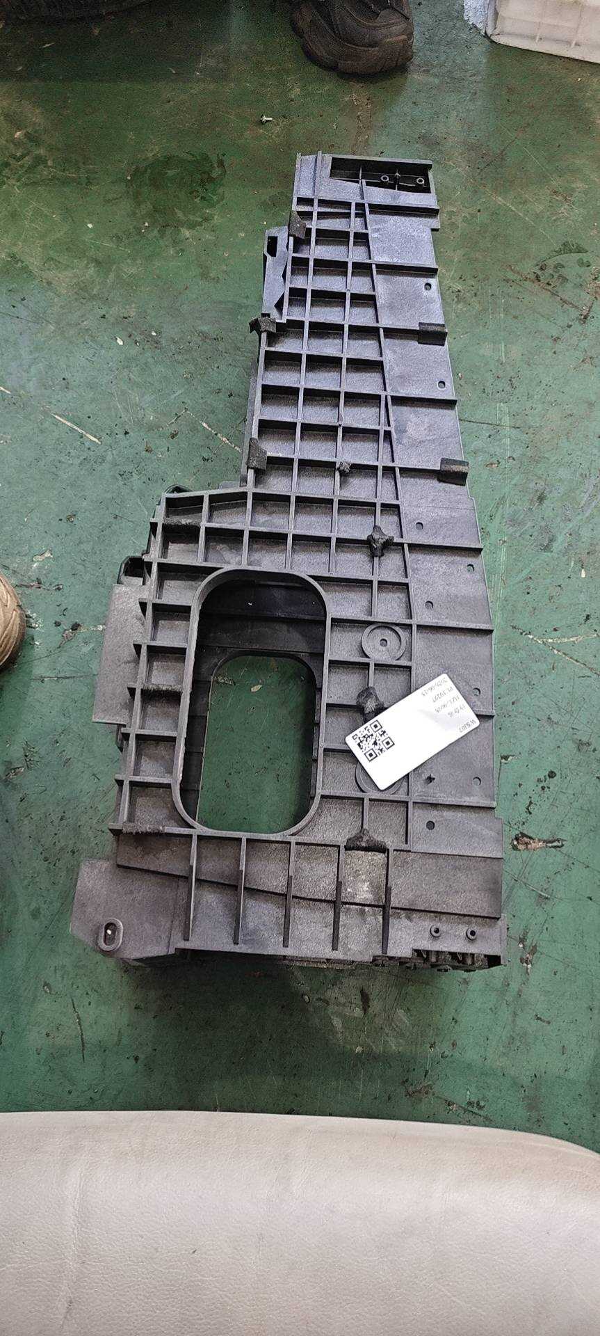 969962DU0A 杂物箱支架