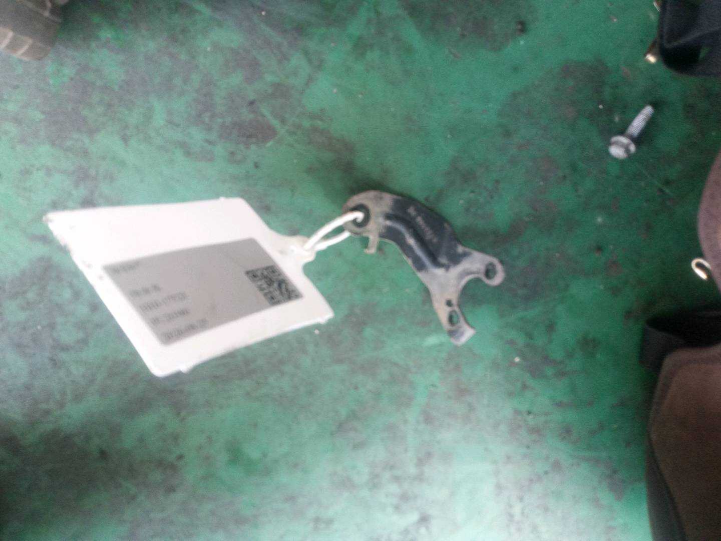37146773140 车身高度传感器支架(右后)